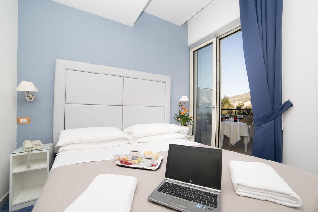 Hotel Club (Adults Only) Sant'Agnello Esterno foto