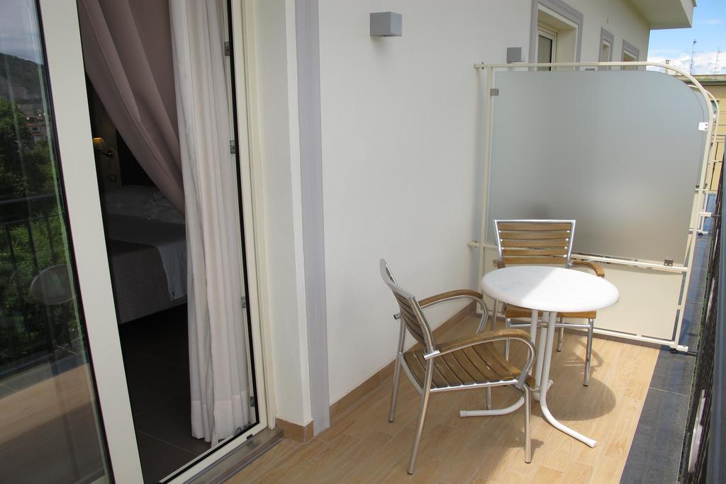 Hotel Club (Adults Only) Sant'Agnello Esterno foto